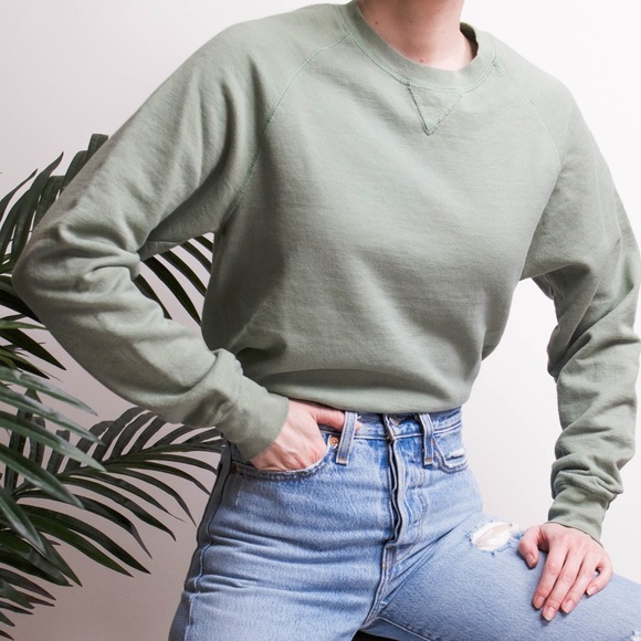 LAST ONE! Brandy Melville Erica crewneck sweater - Picture 2 of 8